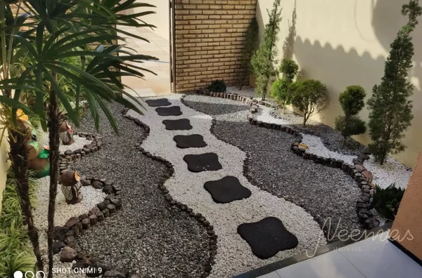 CASA RESIDENCIAL COM PISCINA