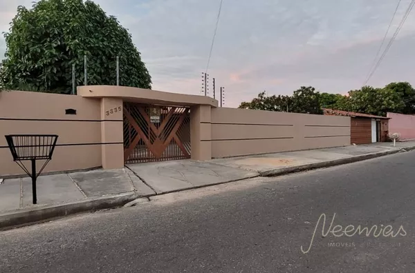 Casa para aluguel