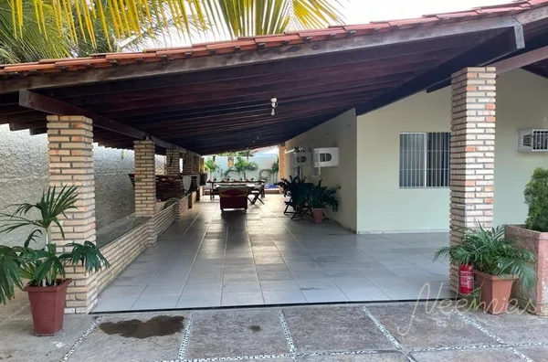 Casa em condomínio para venda 