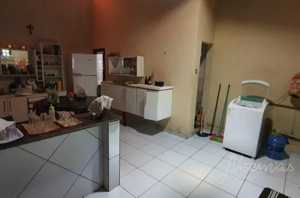 CASA RESIDENCIAL A VENDA