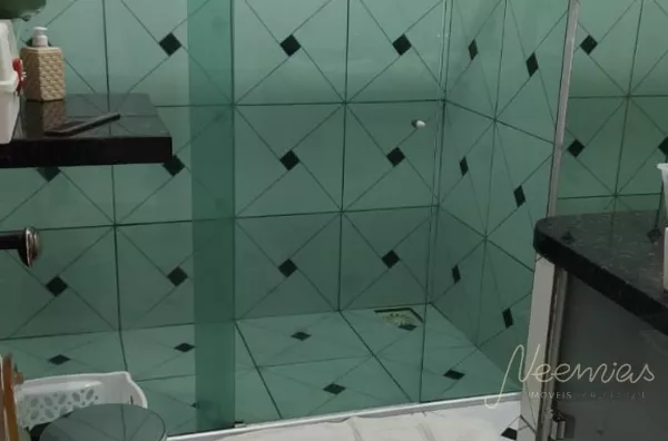 CASA COM EXCELENTE LOCALIZAÇÃO