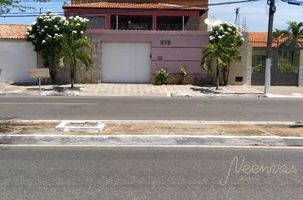 CASA DUPLEX COM EXCELENTE LOCALIZAÇÃO