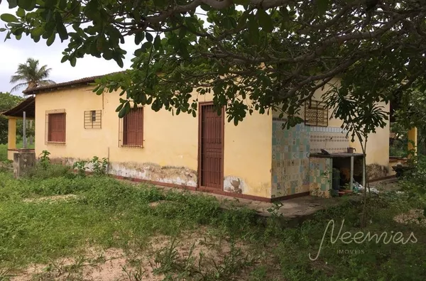 SITIO COM EXCELENTE LOCALIZAÇÃO