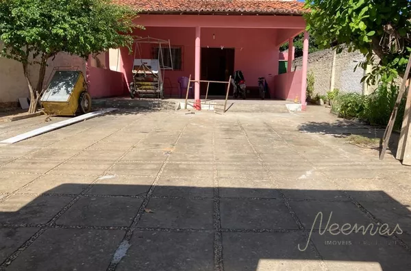 EXCELENTE CASA A VENDA NO BAIRRO NOVA PARNAIBA