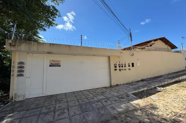 CASA RESIDENCIAL