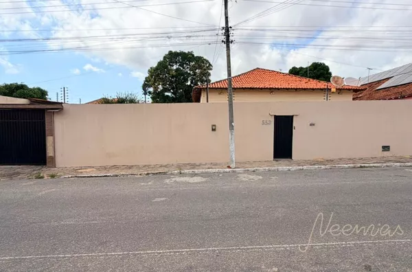 Casa para aluguel, 3 quarto(s),  Centro, Parnaíba