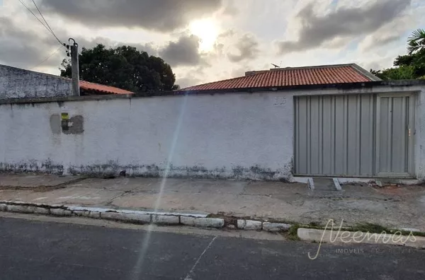 CASA A VENDA