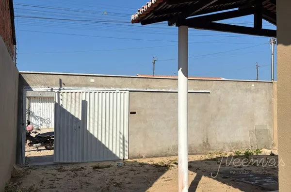 Casa para venda e aluguel, 2 quarto(s),  Concelheiro Alberto Silva, Parnaíba