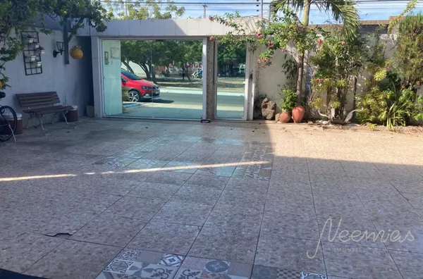 Casa para aluguel em frente ao shopping, apenas a parte superior