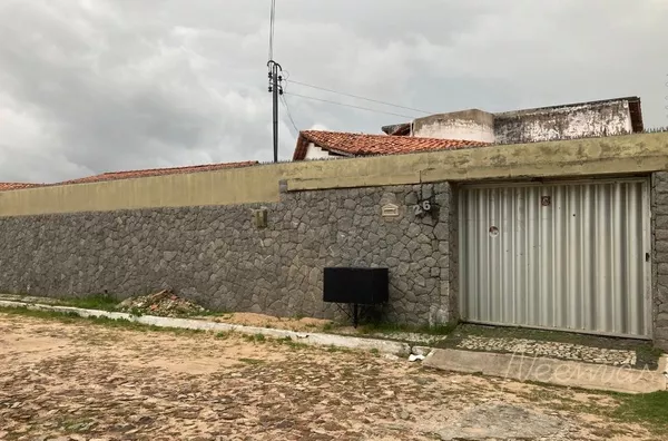 CASA A VENDA