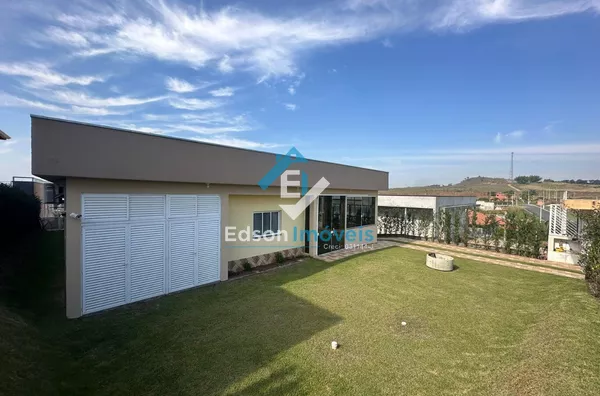 Casa em Condomínio Fechado - Guararema 