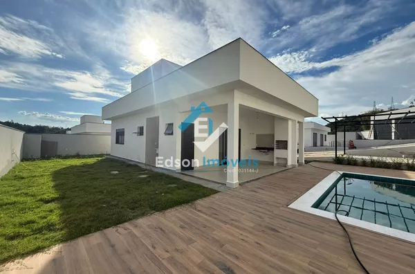 Casa Térrea em Condomínio Fechado - Guararema 