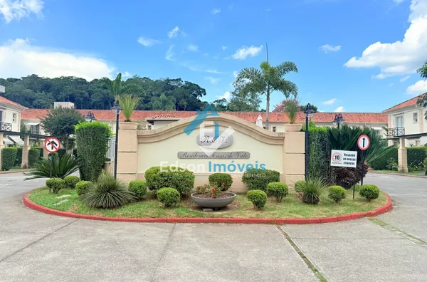 Sobrado em Condomínio Fechado - Guararema