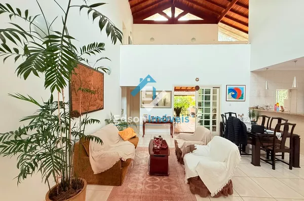 Casa em Condomínio Fechado - Guararema 