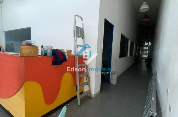 Prédio Comercial  - Cidade Nitro Operária