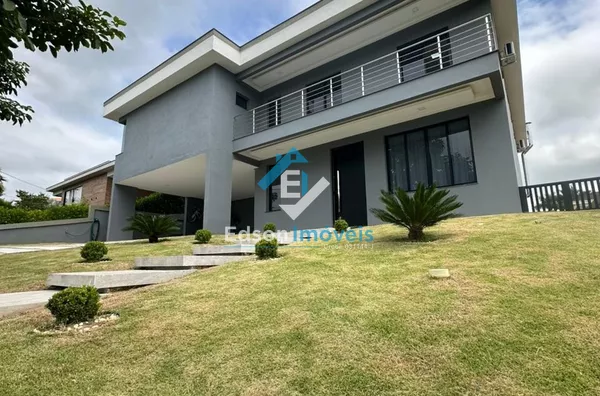 Sobrado em Condomínio Fechado - Guararema 