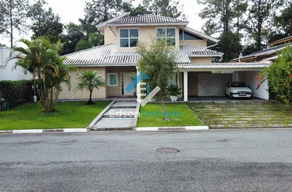 Casa em Condomínio Fechado - Guararema 
