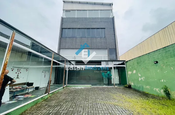 Prédio Comercial  - Cidade Nitro Operária