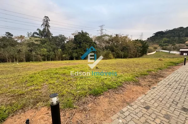 Terreno em Condomínio Fechado - Guararema 