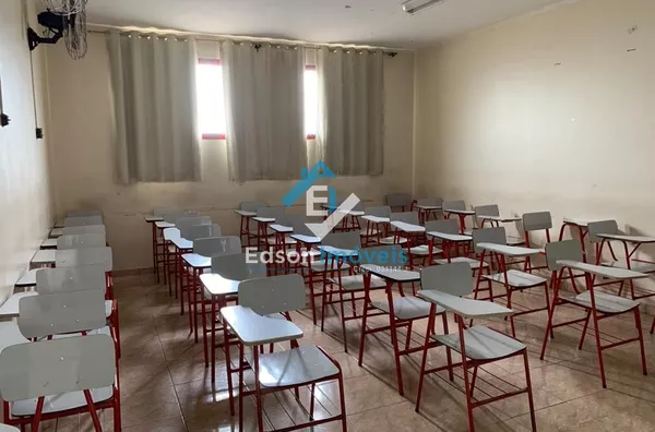 Prédio Comercial - Vila Curuça 