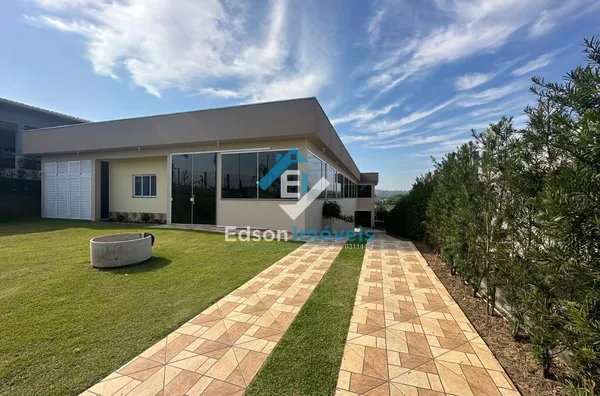 Casa em Condomínio Fechado - Guararema 