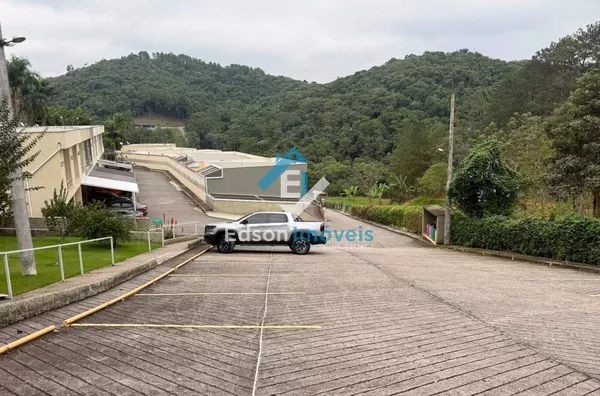 Sobrado em Condomínio Fechado - Guararema 