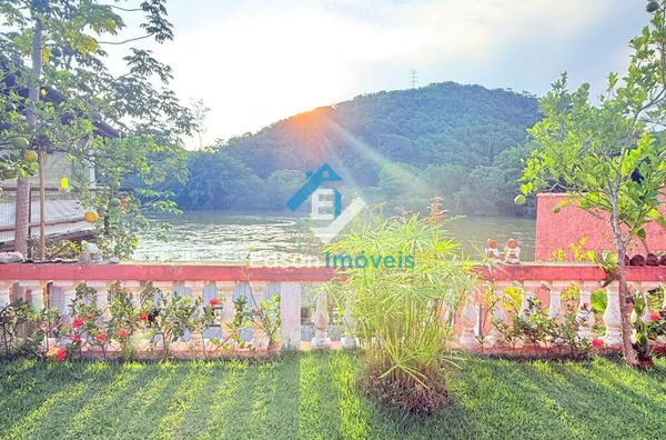 Chácara - Santa Branca