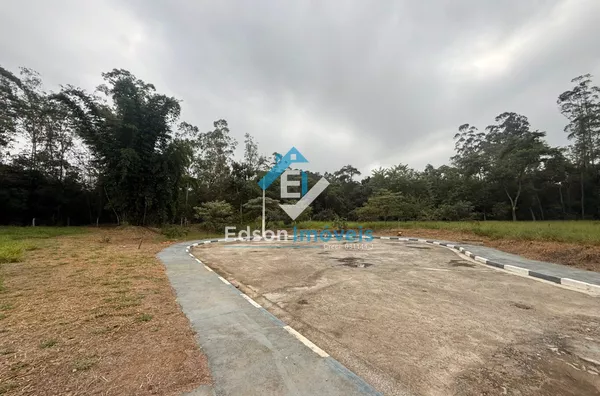 Terreno em Condomínio Fechado - Santa Branca