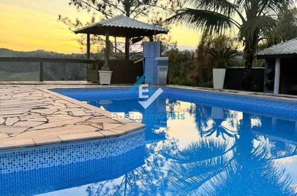 Chácara - Santa Branca