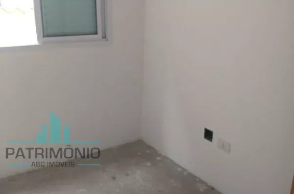 Cobertura à com 2 quartos no Parque Erasmo Assunção em Santo André.