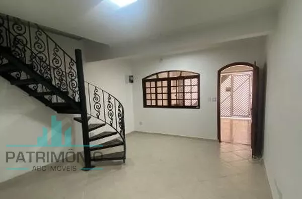 Sobrado à venda no Bairro Santa Maria em São Caetano do Sul.