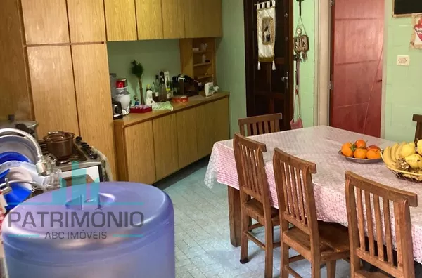 Sobrado à venda no Bairro São José em São Caetano Do Sul. 