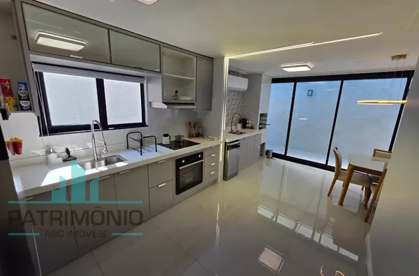 Casa à venda no bairro Mauá em São Caetano do Sul.