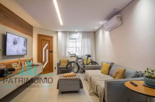 Sobrado à venda no Bairro Campestre em Santo André.