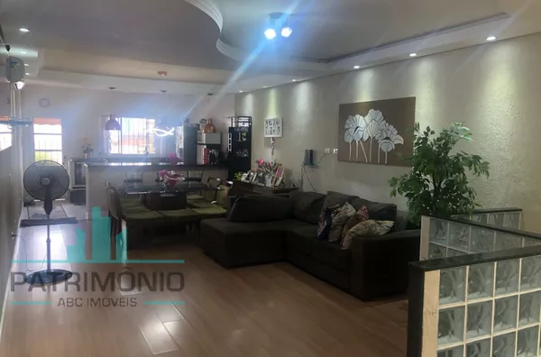 Sobrado à venda no Bairro Santa Paula - São Caetano do Sul.