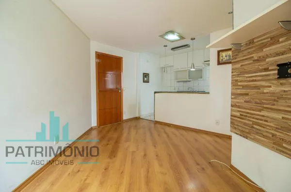 Apartamento com 50m² no Condomínio Club House à venda na Vila Alpina em São Paulo.
