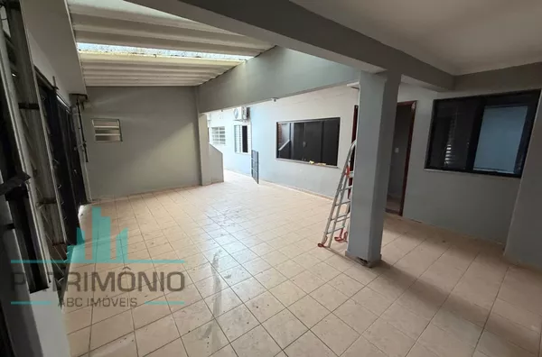 Casa para locação no bairro Cerâmica em São Caetano do Sul.