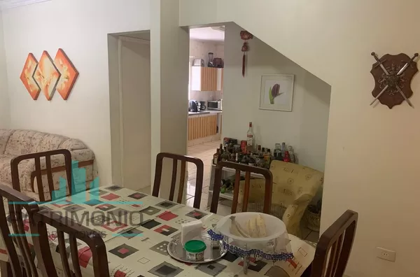 Casa à venda no Bairro Campestre em Santo André. 