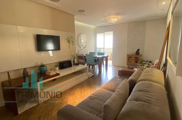 Apartamento à venda no Bairro Santa Maria em São Caetano do Sul. 