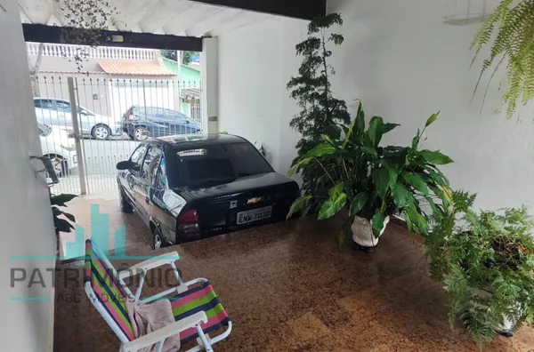 Casa térrea à venda ao lado do Parque Chico Mendes em São Caetano do Sul/SP