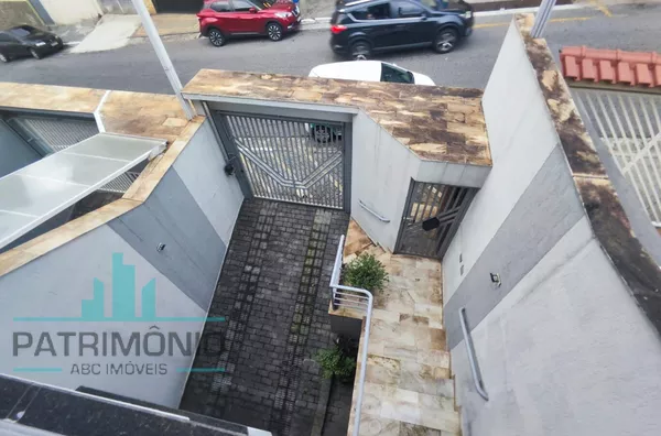Sobrado Espaçoso com 3 Suítes e 4 Vagas – Bairro Osvaldo Cruz. - Foto 36
