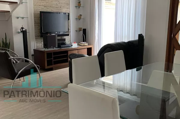 Casa em condomínio para venda no Bairro Jordanópolis em São Bernardo do Campo.