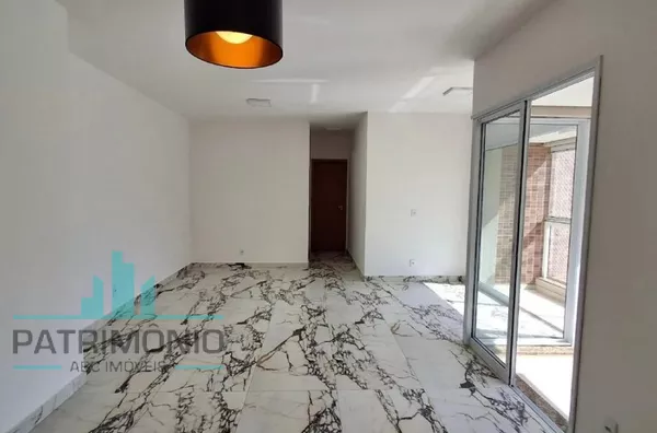 Apartamento à venda no Bairro Santa Paula em São Caetano do Sul.