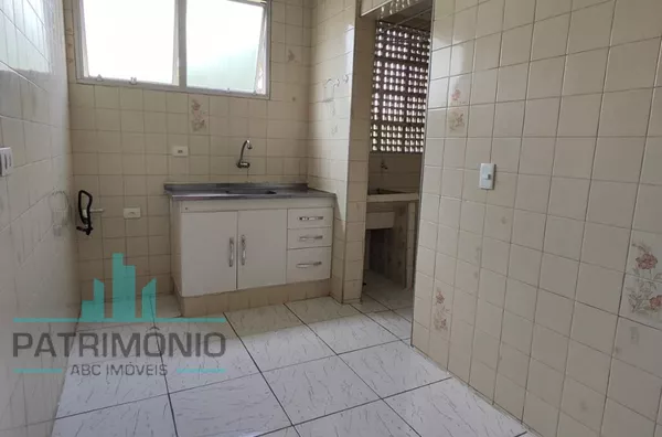 Apartamento para locação no Conjunto dos Radialistas.