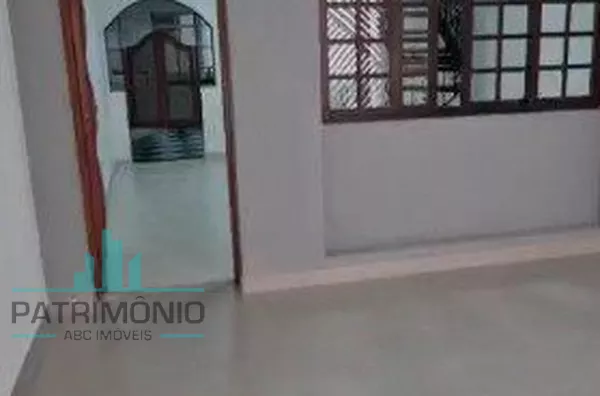 Sobrado à venda no Bairro Santa Maria em São Caetano Do Sul.