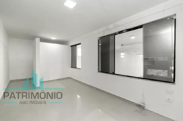 Salão comercial à venda no Bairro Centro em São Caetano Do Sul.