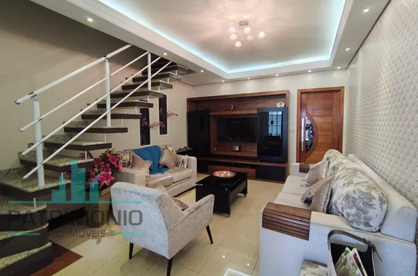 Maravilhoso sobrado à venda no Bairro Santa Paula em São Caetano do Sul.