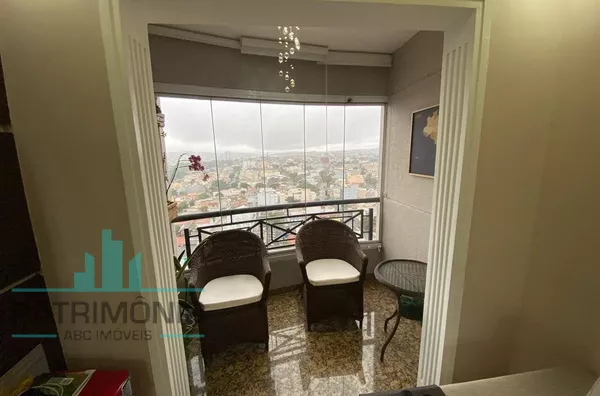 Apartamento à venda  no Condomínio Residencial Plumeria na Vila Pires em Santo André. 