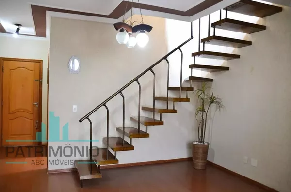 Cobertura à venda no Bairro Santa Maria em São Caetano Do Sul.