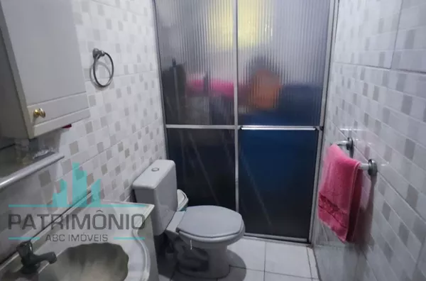 Sobrado Espaçoso com 3 Suítes e 4 Vagas – Bairro Osvaldo Cruz. - Foto 27